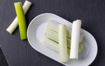 ​每日食用大葱增进食欲发汗抑菌 大葱创意做法让你吃不停