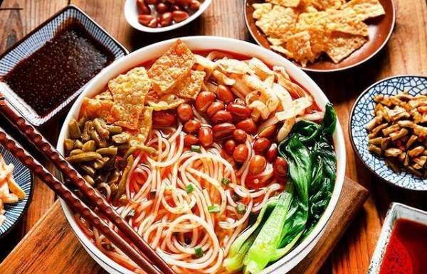 螺蛳粉为什么臭,螺蛳粉为什么臭臭的?图2