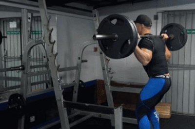 ​杠铃深蹲的10个等级