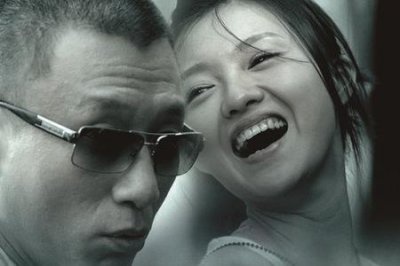 ​落地请开手机主题曲歌名是什么