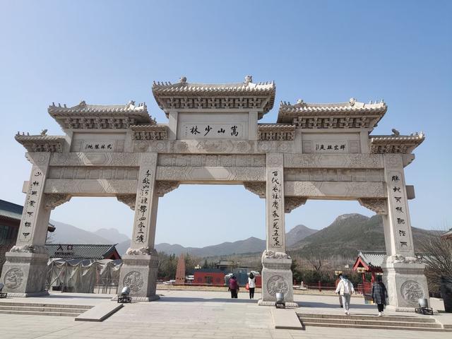 嵩山少林寺官网（武侠梦照进现实的地方）(13)