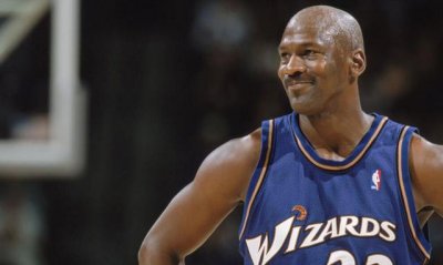 ​35岁乔丹19岁科比（NBA球员38岁高龄还能干嘛）