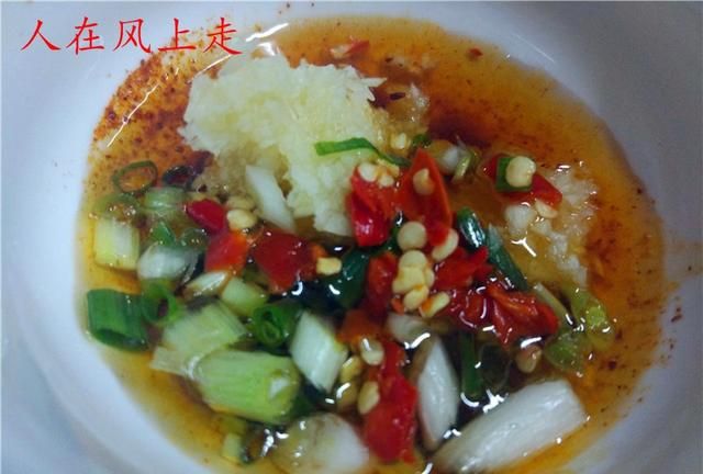 吃饺子蘸生抽还是老抽，饺子蘸料是生抽还是老抽？图6