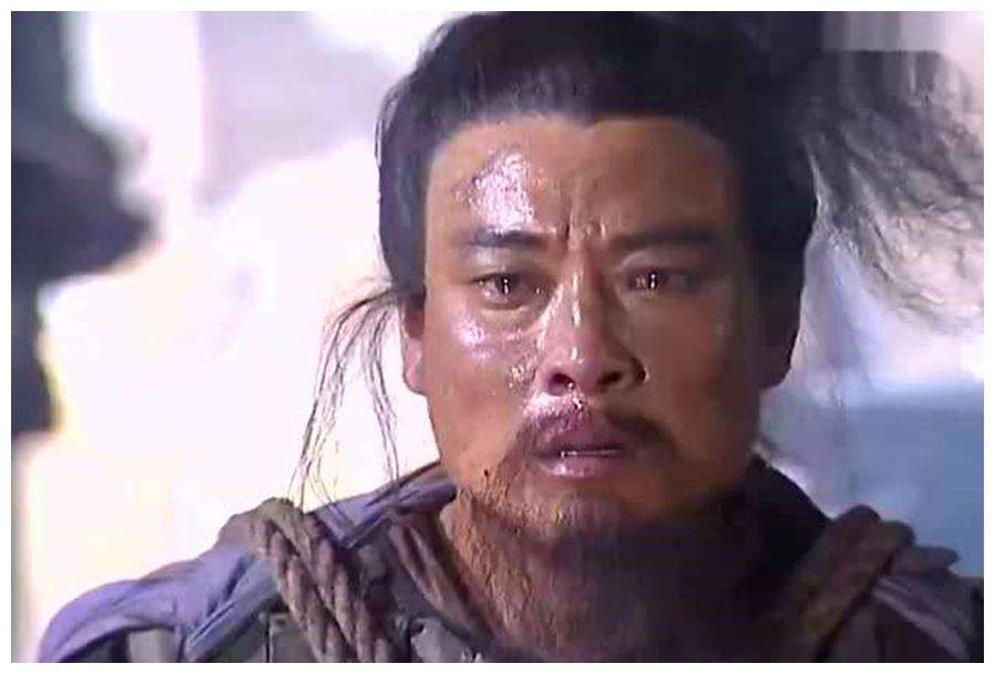 诸葛亮挥泪斩马谡是什么故事（挥泪斩马谡的故事是怎么回事）
