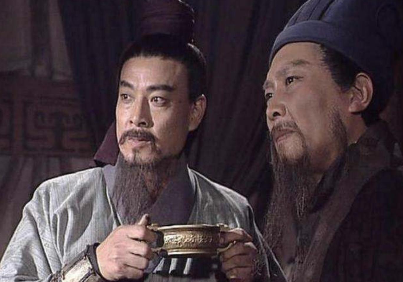 诸葛亮挥泪斩马谡是什么故事（挥泪斩马谡的故事是怎么回事）