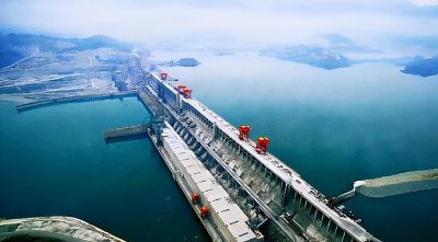 ​三峡大坝投资多少钱(三峡大坝什么时候建成的)