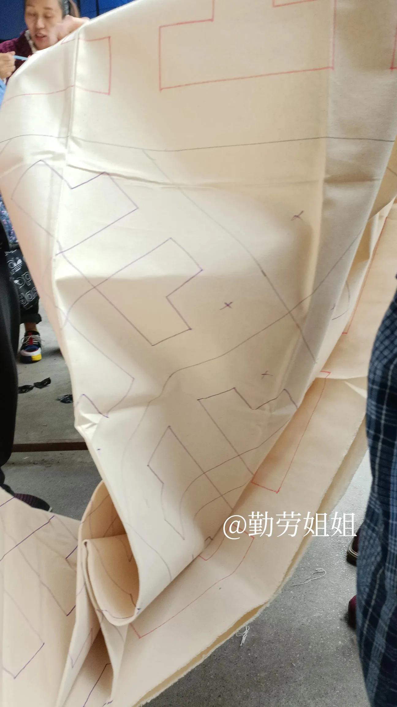 布依族是哪个省的(布依族的风俗和文化)