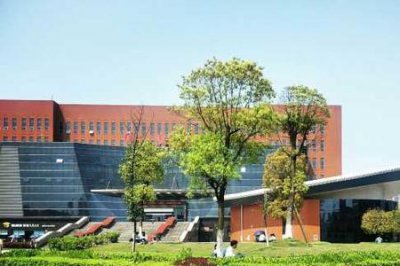 ​湖南工业大学图书馆怎么进入