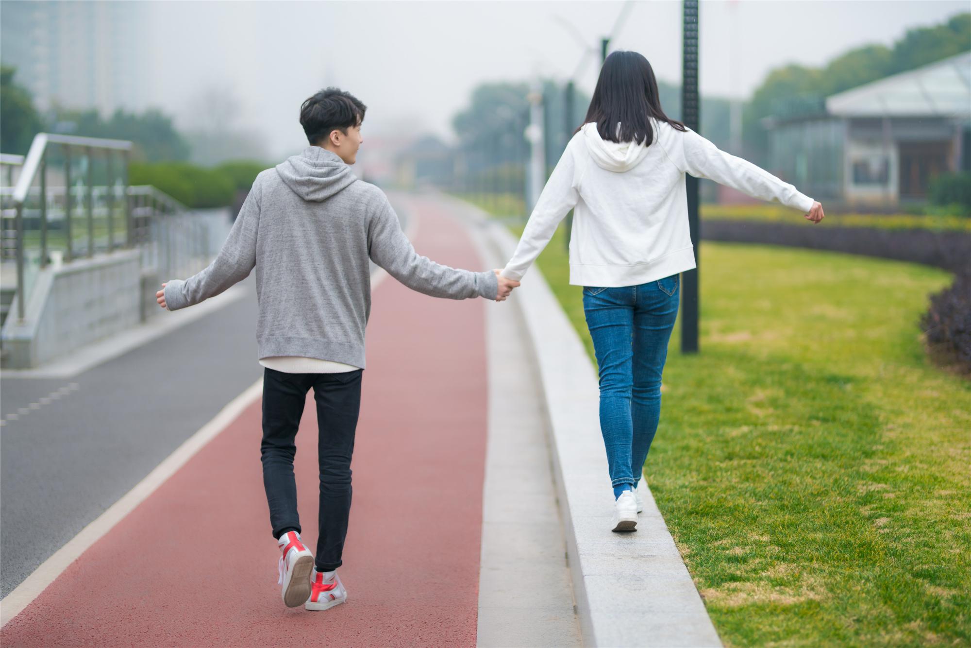 怎样做到爱一个人（爱一个人最好的状态什么样）