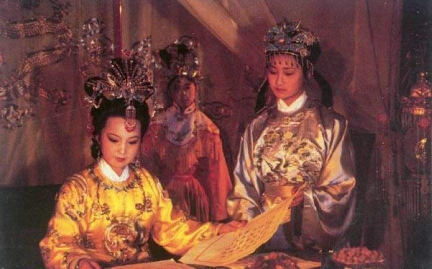 薛宝钗和贾宝玉是什么关系(贾宝玉为啥娶了薛宝钗)