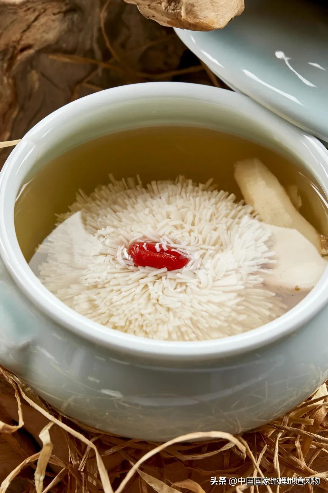 淮扬菜凭什么南北通吃（淮扬菜是哪个地方的菜）(图9)