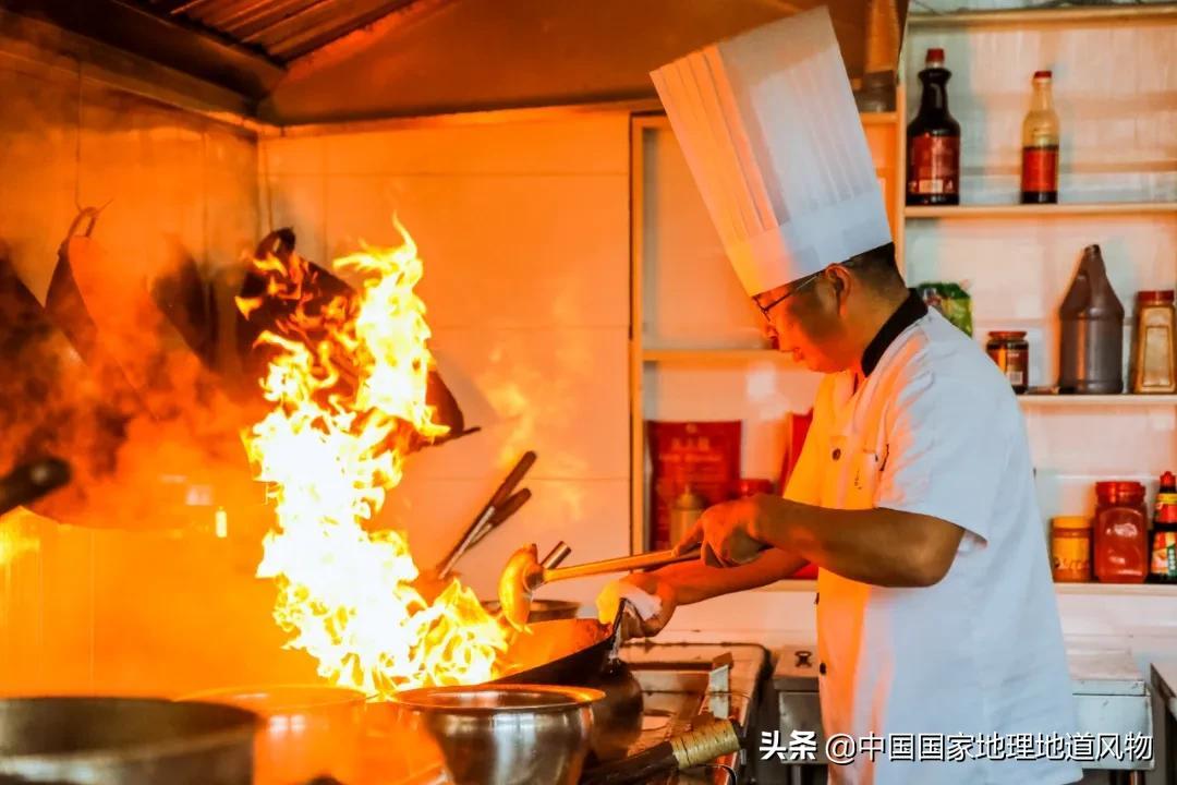 淮扬菜凭什么南北通吃（淮扬菜是哪个地方的菜）(图27)