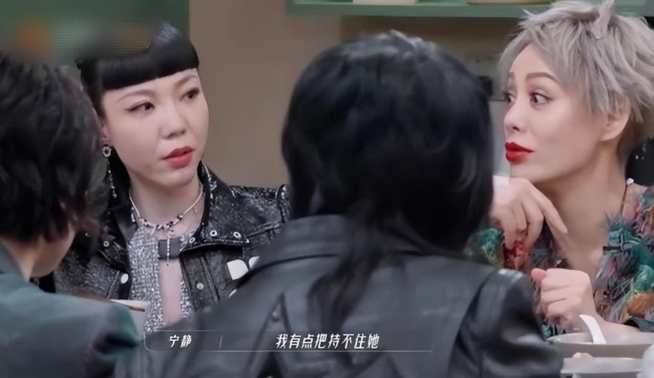 于文文和周杰伦什么关系（于文文周杰伦关系）
