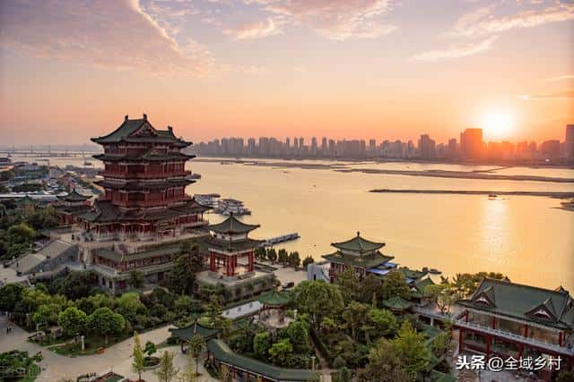 岳阳楼是中国几大名楼（岳阳楼在哪个省哪个市）