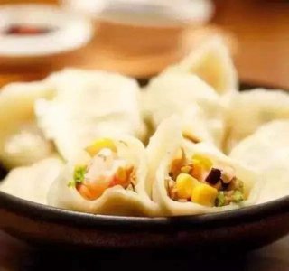 ​大年初一一般有些什么风俗(大年初一拜年的风俗)