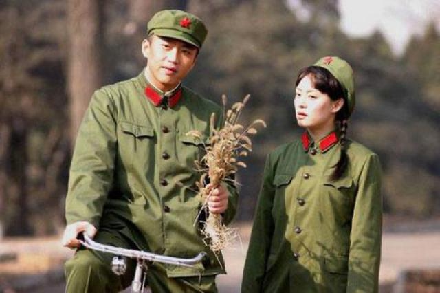 孙俪和邓超婚纱照（孙俪和邓超结婚9周年）(3)