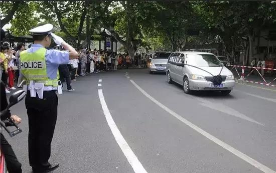 杭州最美司机吴斌是怎么死的（温州文明好故事）(8)