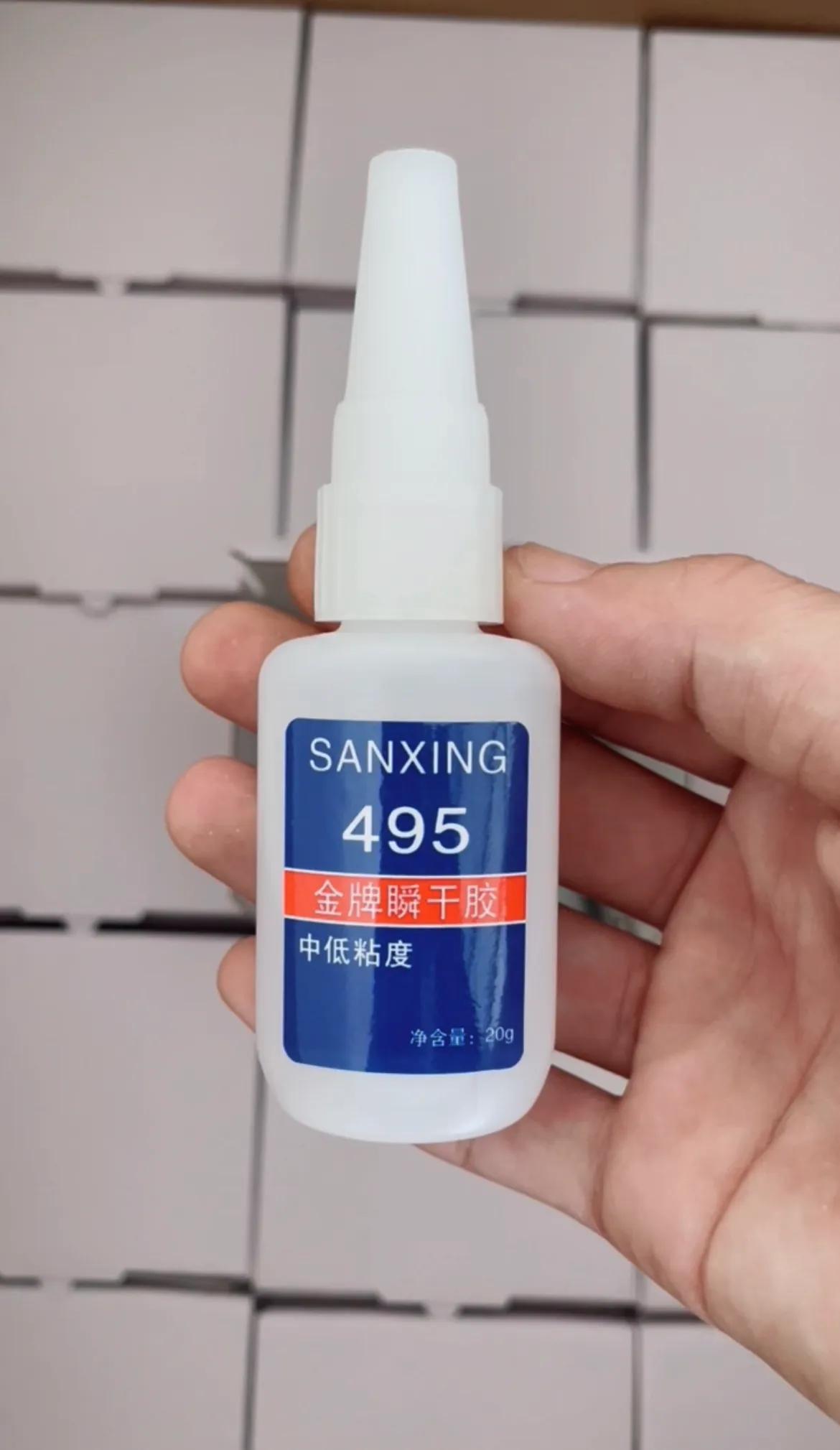 鞋底开胶用什么胶粘好(鞋底裂了一条裂缝怎么补)