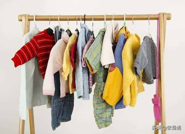 新生儿衣服首次怎么洗用热水还是冷水（新生儿衣服首次怎么洗）