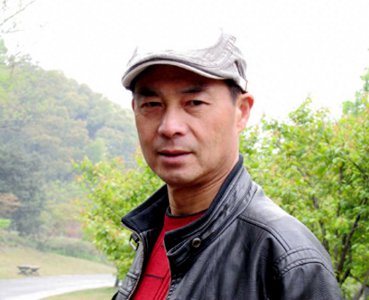 ​记得《情深深雨濛濛》的李副官吗？与潘虹同学，英年早逝让人悲叹