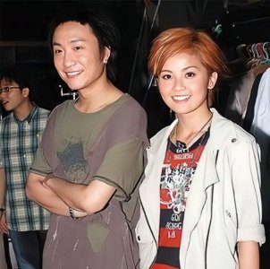 ​郑中基阿sa结婚几年感情，郑中基蔡卓妍结婚几年