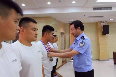 ​公安正科到副处要多久 公安局正科到副处需要几年