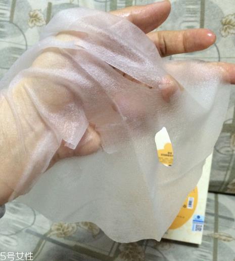 春雨面膜和ahc面膜哪个好用 ahc和春雨面膜区别对比