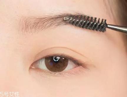 网红的妆都是怎么化的？论女生眼妆的重要性