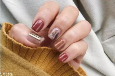 ​女生秋冬做什么美甲好看 冬季美甲这几款最显气质