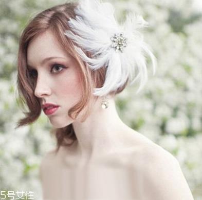 韩式女生短发扎法教程 百变发型扎法