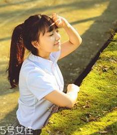 自己怎么扎马尾好看 好看的马尾辫扎法