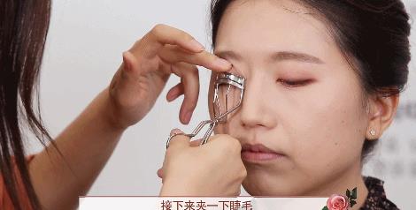 干玫瑰色妆容怎么化？干玫瑰色妆容画法步骤