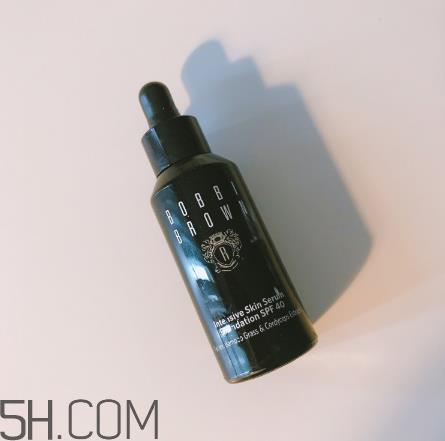混油皮粉底液推荐 混油皮粉底液使用心得