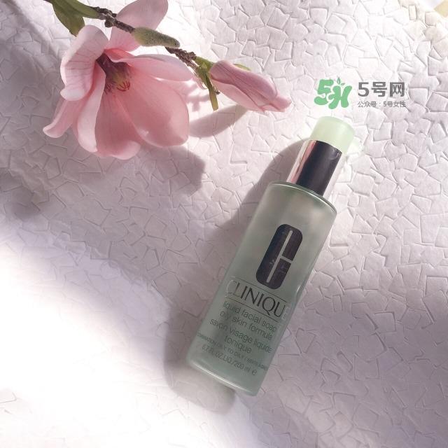 倩碧液体洁面皂适合20岁以下人群使用吗？