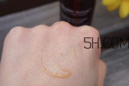 娇韵诗黄金双瓶和雅诗兰黛小棕瓶哪个好_对比
