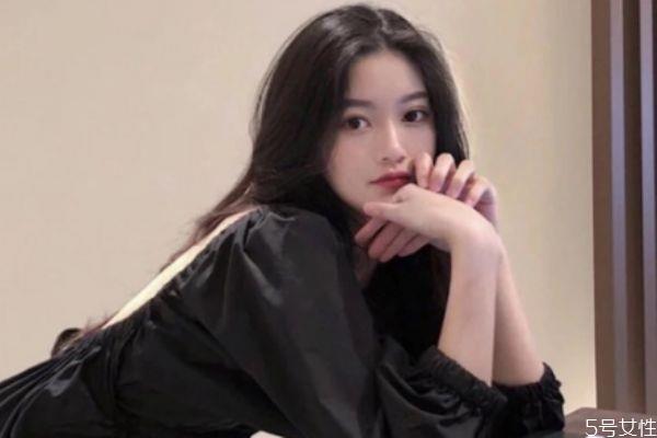 多久洗一次头发合适 头发一直掉怎么办