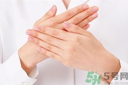 手部如何护理？秋季怎样预防皮肤干燥？