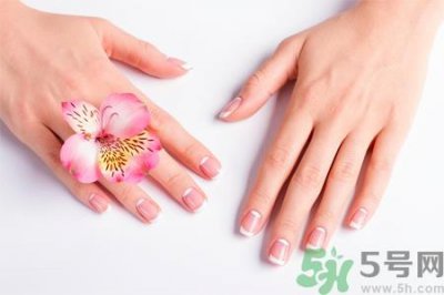 ​手部如何护理？秋季怎样预防皮肤干燥？