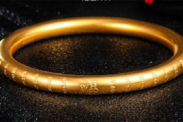 黄金手镯有些划痕正常吗 黄金手镯有划痕怎么修复