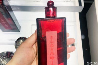 ​补水和保湿哪个重要 基础补水和深层补水区别