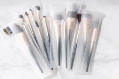 ​化妆刷可以直接用吗 化妆刷使用步骤