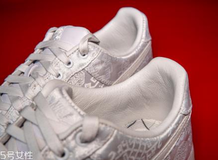 clot与nike air force 1合作款白丝绸怎样原价买到？