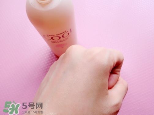 高姿大白水男士能用吗？高姿大白水男生用合适吗？