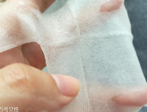 自然堂冰川水水光面膜怎么用？回归肌肤的真实美丽