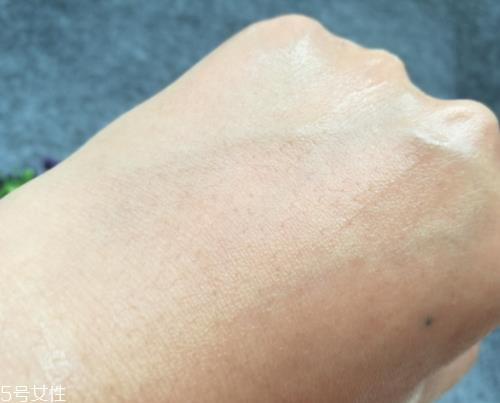 自然堂冰川水水光面膜怎么用？回归肌肤的真实美丽