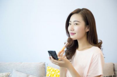 ​秋天怎么化妆不脱妆 秋日持妆法宝