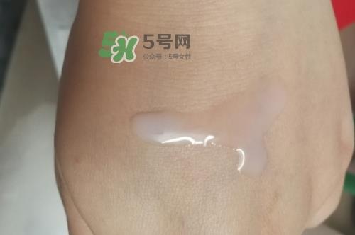 奥尔滨健康水可以天天湿敷吗？健康水湿敷要洗脸吗