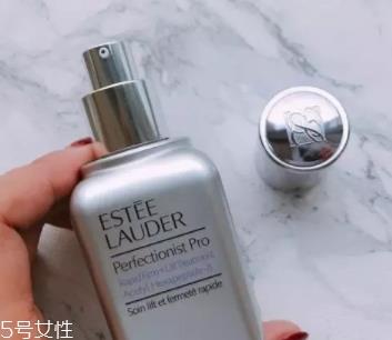 雅诗兰黛线雕精华和小棕瓶哪个好？一起使用效果佳