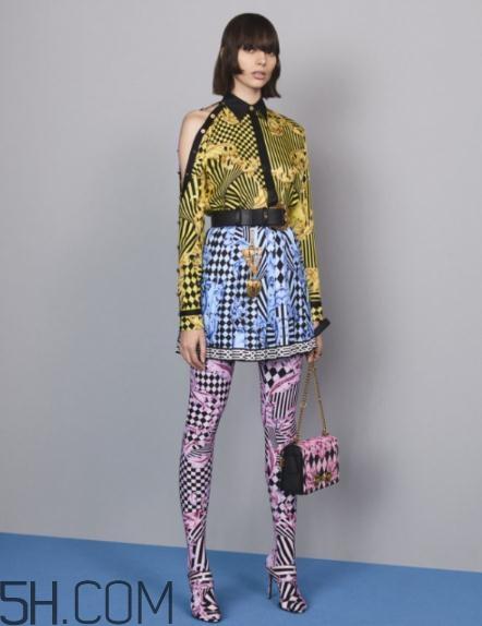 versace2018早秋服装系列好看吗_有哪些款式？