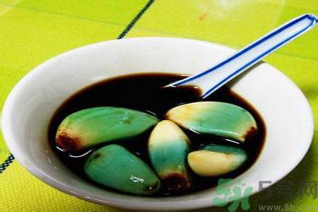 醋泡大蒜对健康有什么影响？醋泡大蒜的做法是什么？